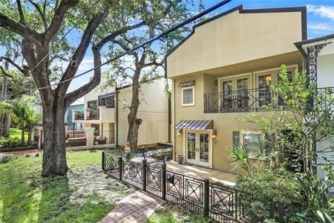 Photo of 224 S Roadway St #17, New Orleans, LA 70124 (MLS # NO2557278)