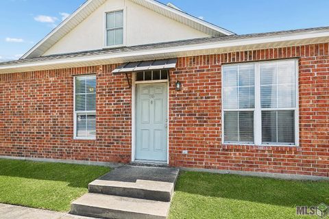 Photo of 4000 Lake Beau Pre Blvd #86, Baton Rouge, LA 70820 (MLS # BR2026007554)