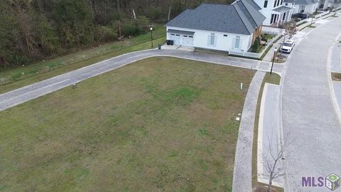 Photo of 2836/2844 Pointe-Marie Dr Dr, Baton Rouge, LA 70820 (MLS # BR2026003679)