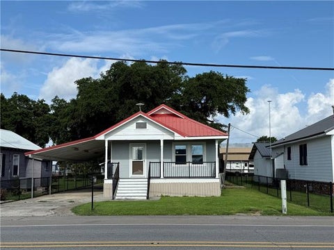 Photo of 1906 S Bayou Drive DR, Golden Meadow, LA 70357 (MLS # NO2568602)