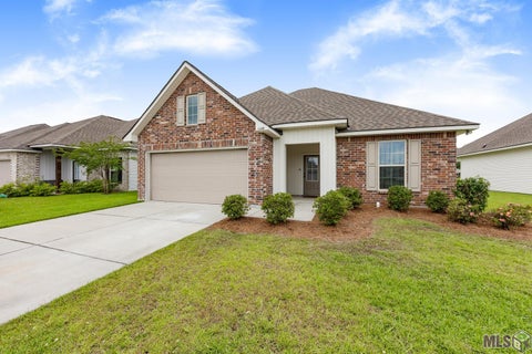 Photo of 11149 Cambre Oaks Dr Dr, Gonzales, LA 70737 (MLS # BR2026010381)