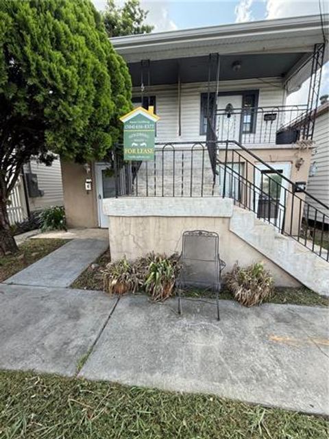 Photo of 221 Lowerline Street St #C, New Orleans, LA 70118 (MLS # NO2556239)