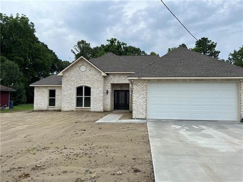 Photo of 45389 Puma Drive DR, Hammond, LA 70401 (MLS # NO2567599)