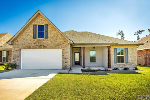 Photo of 208 Marie Claire Dr Dr, Houma, LA 70364 (MLS # BY2026007106)