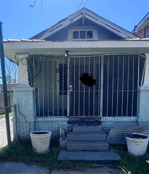 Photo of 1868 N Galvez Street St, New Orleans, LA 70117 (MLS # NO2555983)