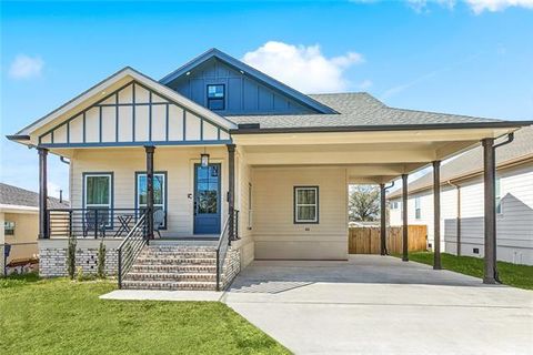 Photo of 412 Trudeau Drive Dr, Metairie, LA 70003 (MLS # NO2542714)