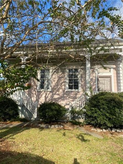 Photo of 129 Ocean Avenue AVE, Gretna, LA 70053 (MLS # NO2560793)