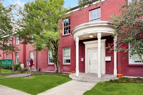 Photo of 2010 Peniston Street St, New Orleans, LA 70115 (MLS # NO2568728)