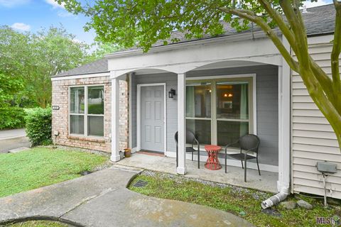 Photo of 9320 Jefferson Hwy Hwy, Baton Rouge, LA 70809 (MLS # BR2026008098)