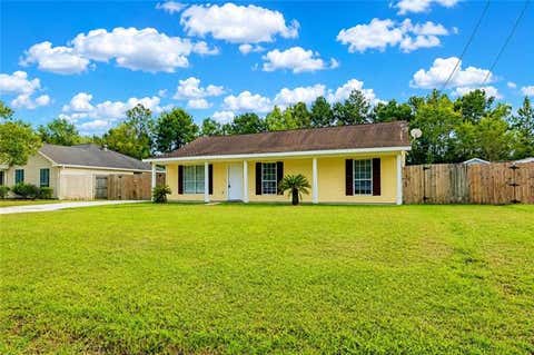 Photo of 172 S Cherrywood Lane Ln, Pearl River, LA 70452 (MLS # NO2573896)
