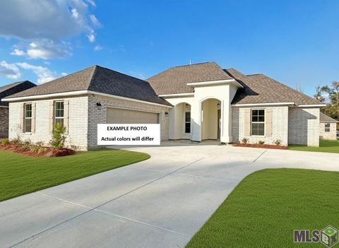 Photo of 74451 Cozy Lane, Covington, LA 70435 (MLS # NO2026008648)