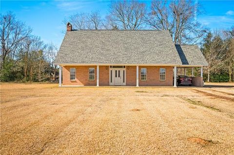 Photo of 664 Riverview Drive Dr, Natchez, LA 71456 (MLS # CN2544916)