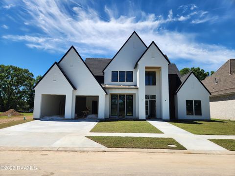 Photo of 105 Leaning Oak Drive, Lafayette, LA 70508 (MLS # 2600002993)