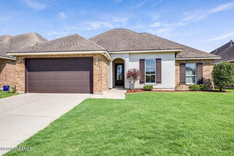 Photo of 235 Forest Grove Drive, Youngsville, LA 70592 (MLS # 2600002409)