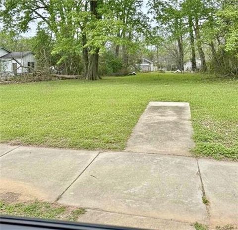 Photo of 2164 Harris Street St, Alexandria, LA 71301 (MLS # CN2541268)