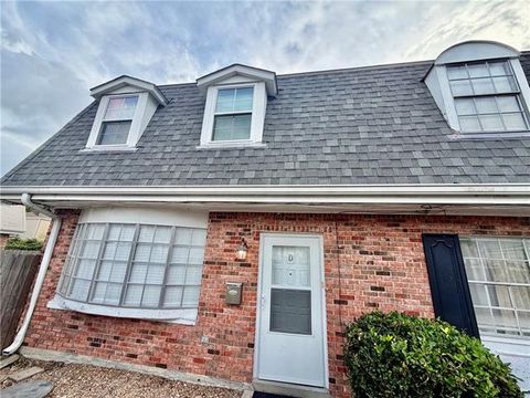Photo of 4804 Quincy St Street ST #D, Metairie, LA 70006 (MLS # NO2561327)