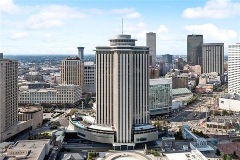 Photo of 2 Canal Street St #3101, New Orleans, LA 70130 (MLS # NO2533519)