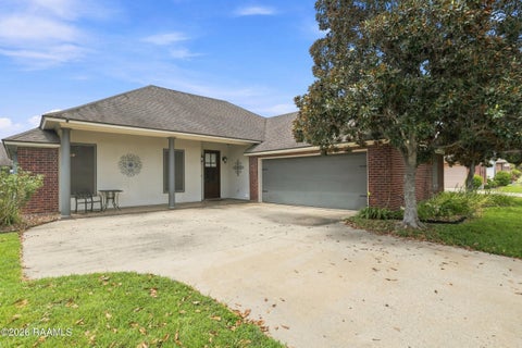Photo of 304 Hillbrooke Drive, Broussard, LA 70518 (MLS # 2600008008)