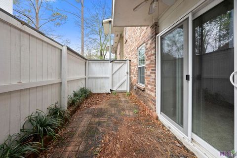 Photo of 9855 Jefferson Hwy Hwy #W21, Baton Rouge, LA 70809 (MLS # BR2026004097)