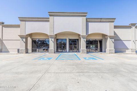 Photo of 2001 Moss Street #700, Lafayette, LA 70501 (MLS # 2500004719) Photo of 2001 Moss Street #700, Lafayette, LA 70501 (MLS # 2500004719)