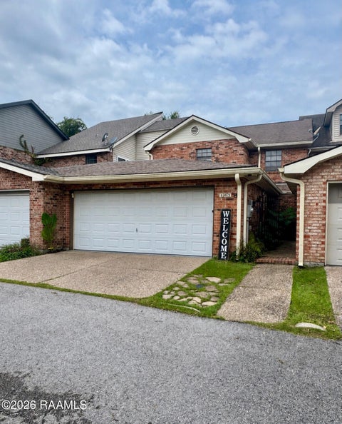 Photo of 102 Ambiance Circle, Lafayette, LA 70508 (MLS # 2600008032)