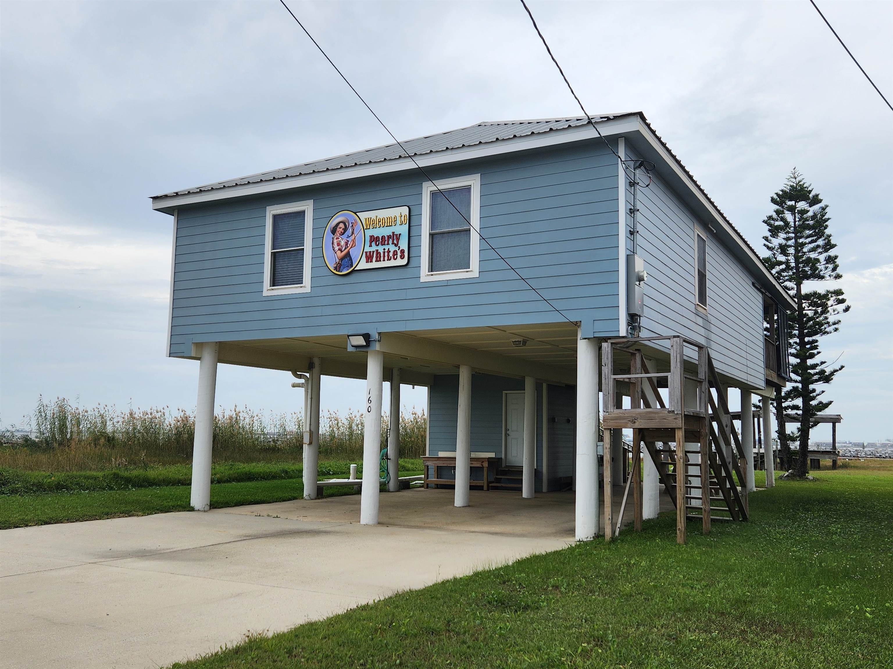 160 E Central Ave, Grand Isle, Louisiana image 2