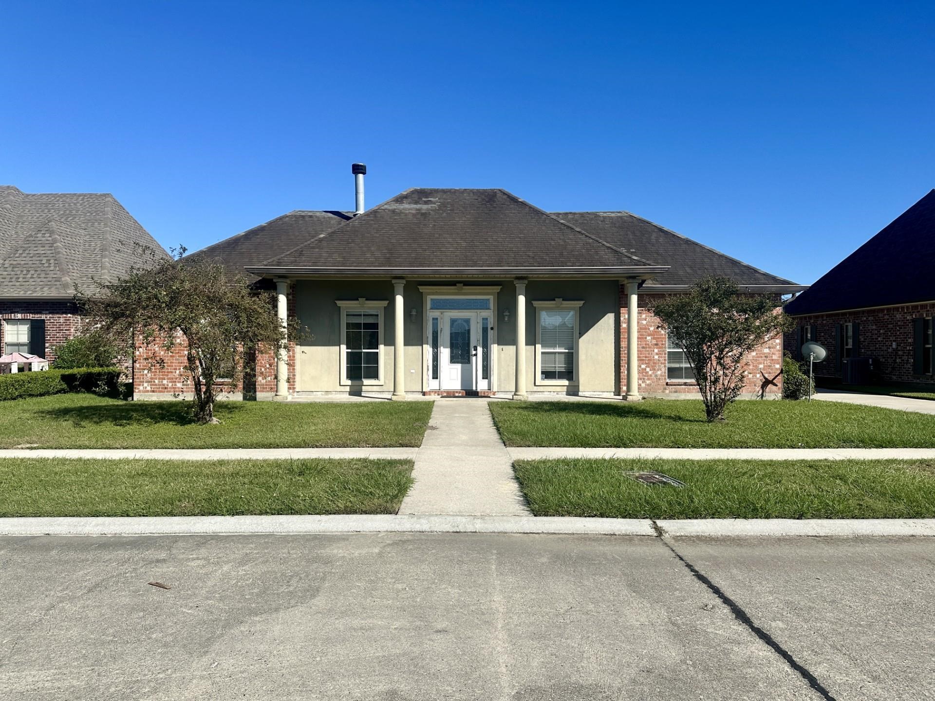 208 Viola St, Houma, Louisiana image 1