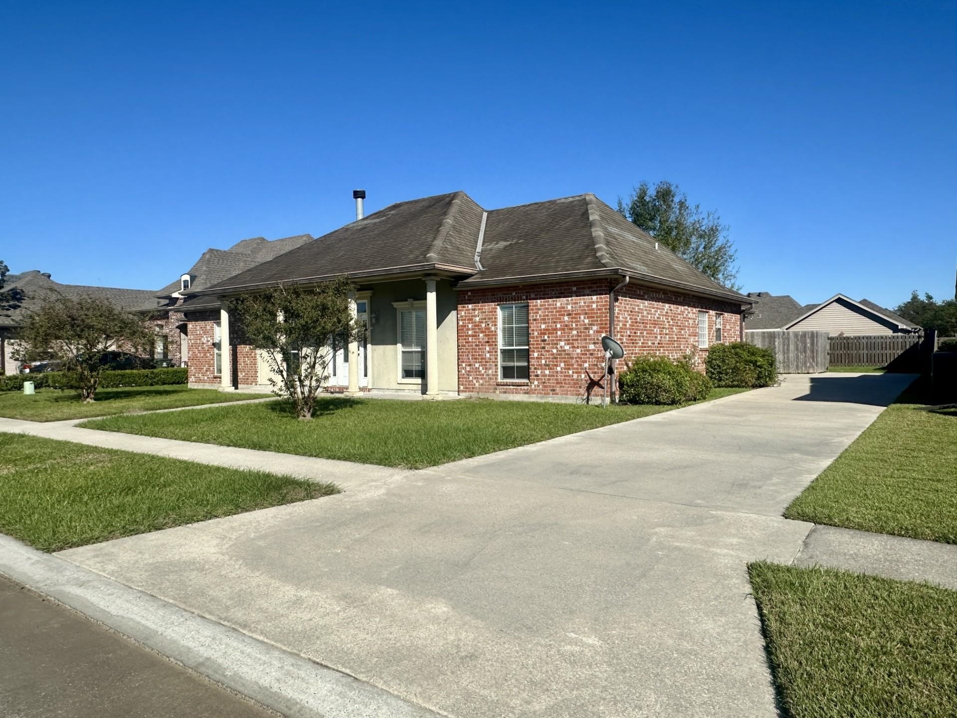 208 Viola St, Houma, Louisiana image 3