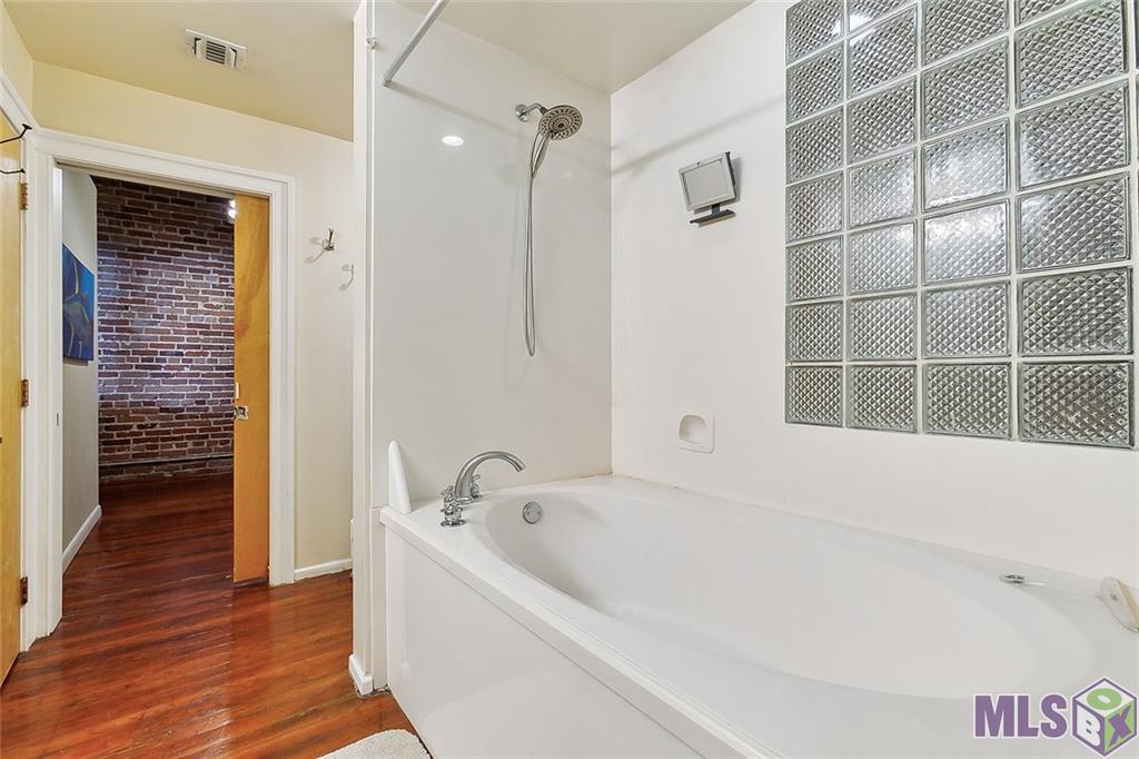 528 Baronne Street #402, New Orleans, Louisiana image 10