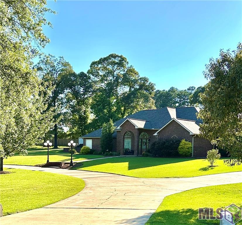 8058 Champions Way, Pineville, Louisiana image 37