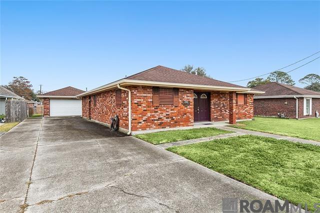 2604 N Industry Street, Belle Chasse, Louisiana image 2