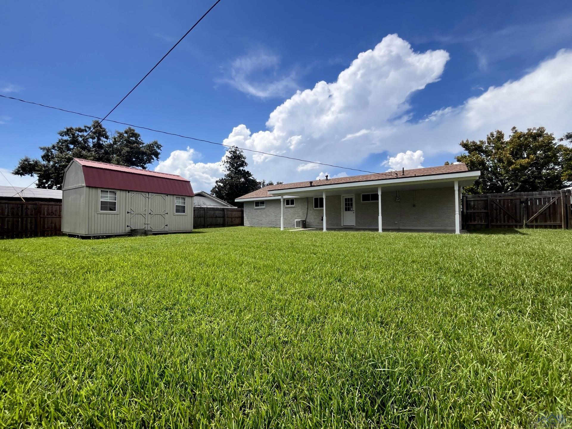 203 Consuello St, Houma, Louisiana image 3