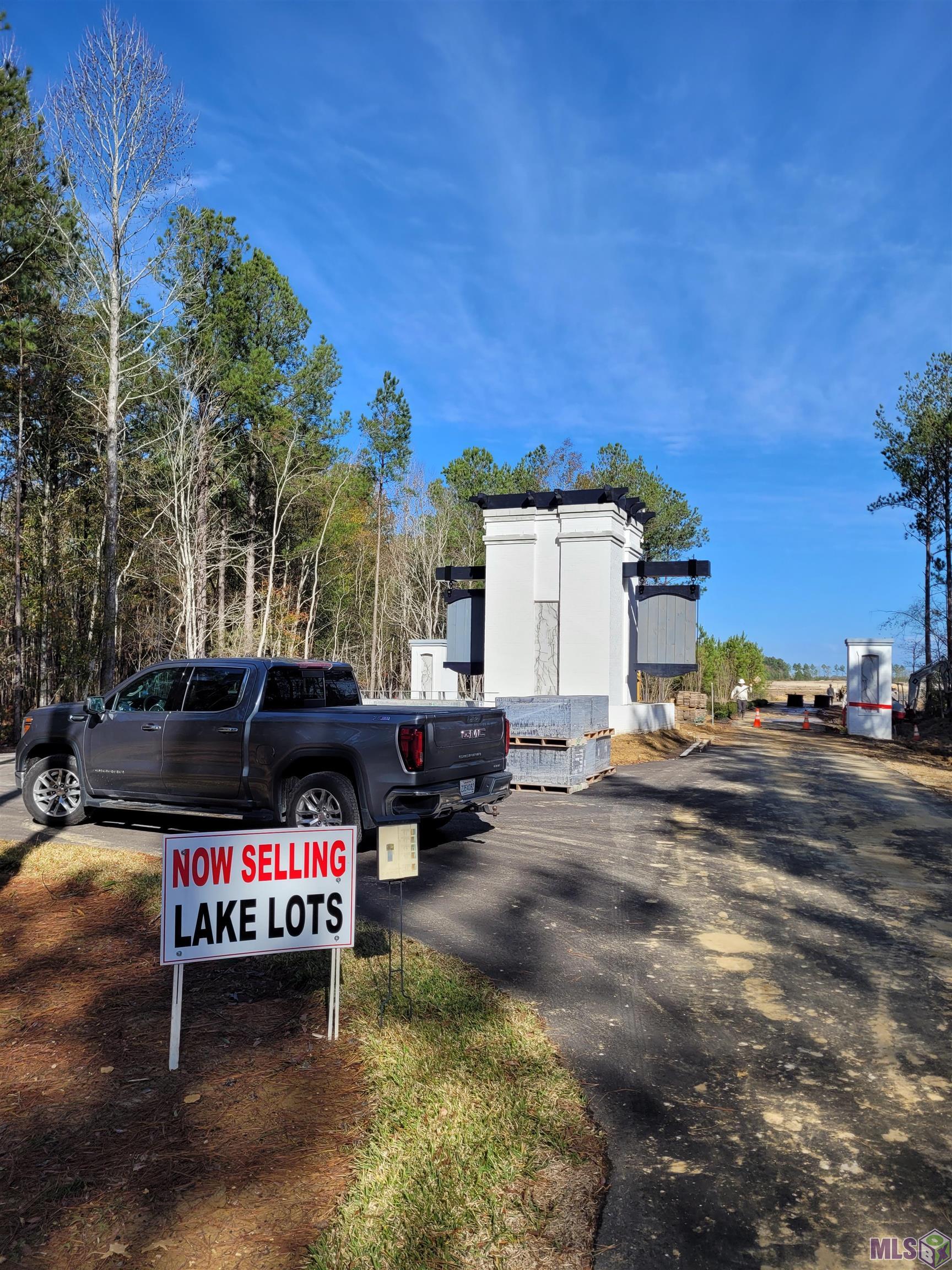 Lot 7 Hidden Oaks Ln, Denham Springs, Louisiana image 1