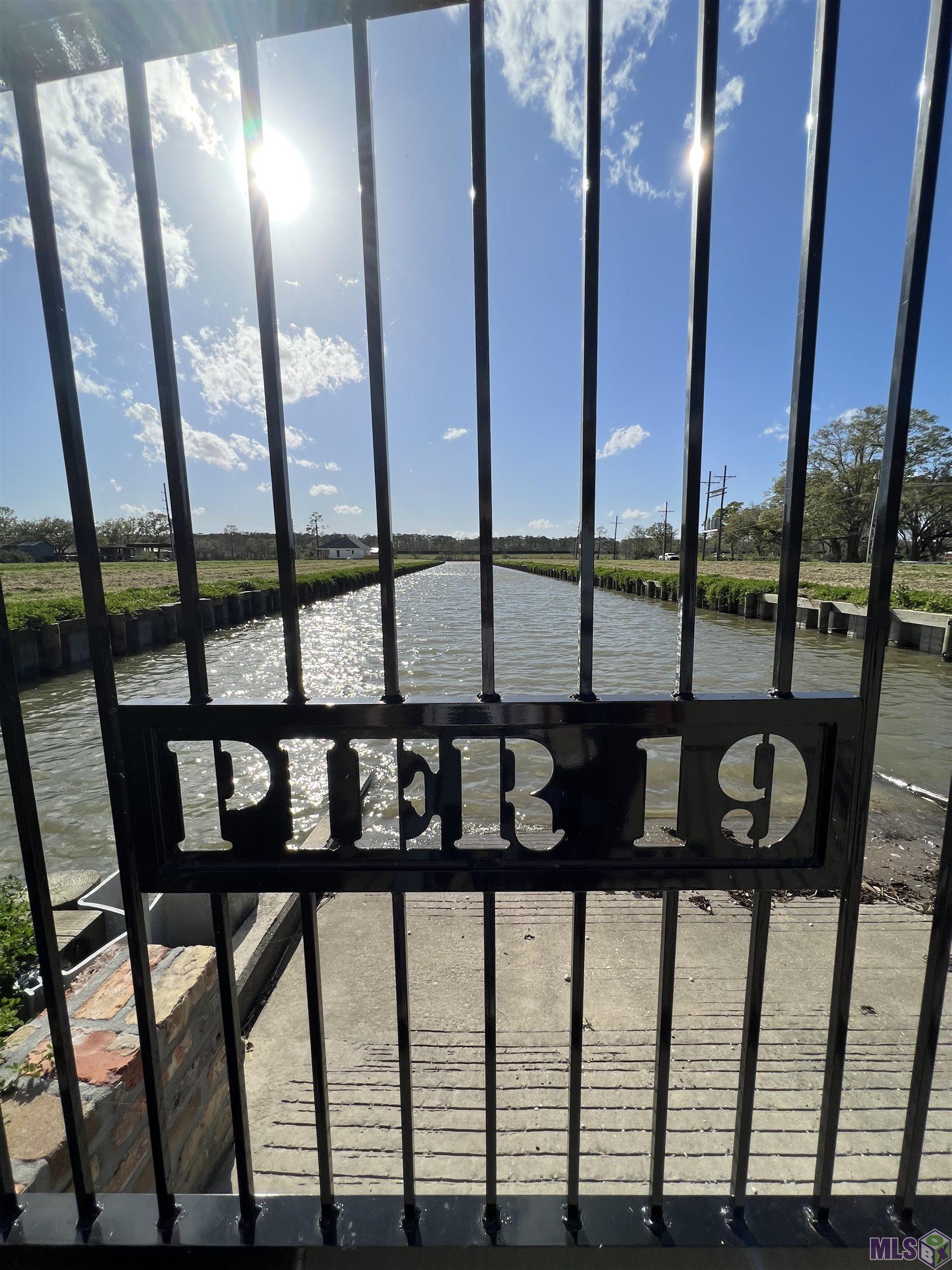 128 Pier 19 Dr, Pierre Part, Louisiana image 2