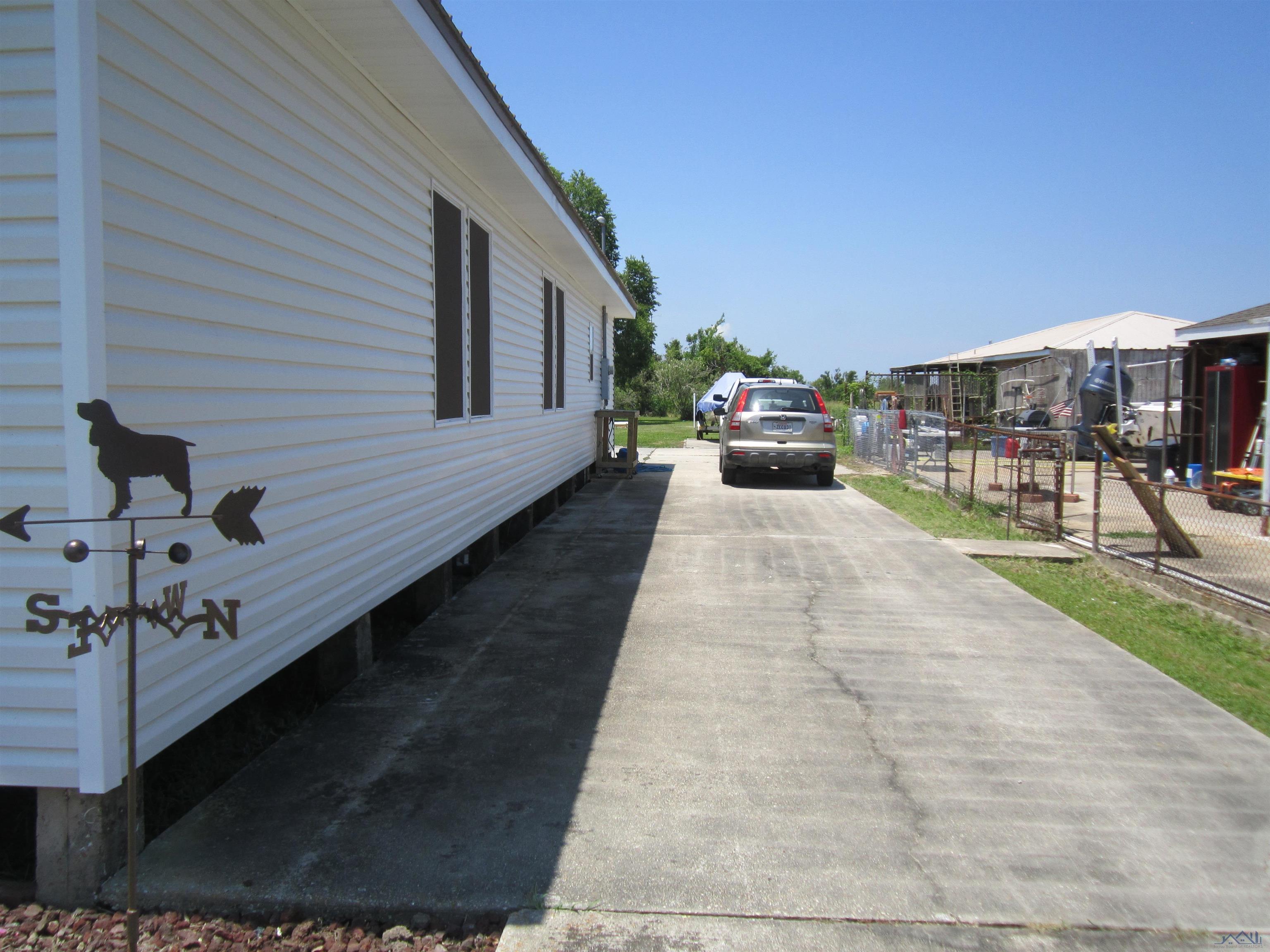 410 South Bayou Drive, Golden Meadow, Louisiana image 11