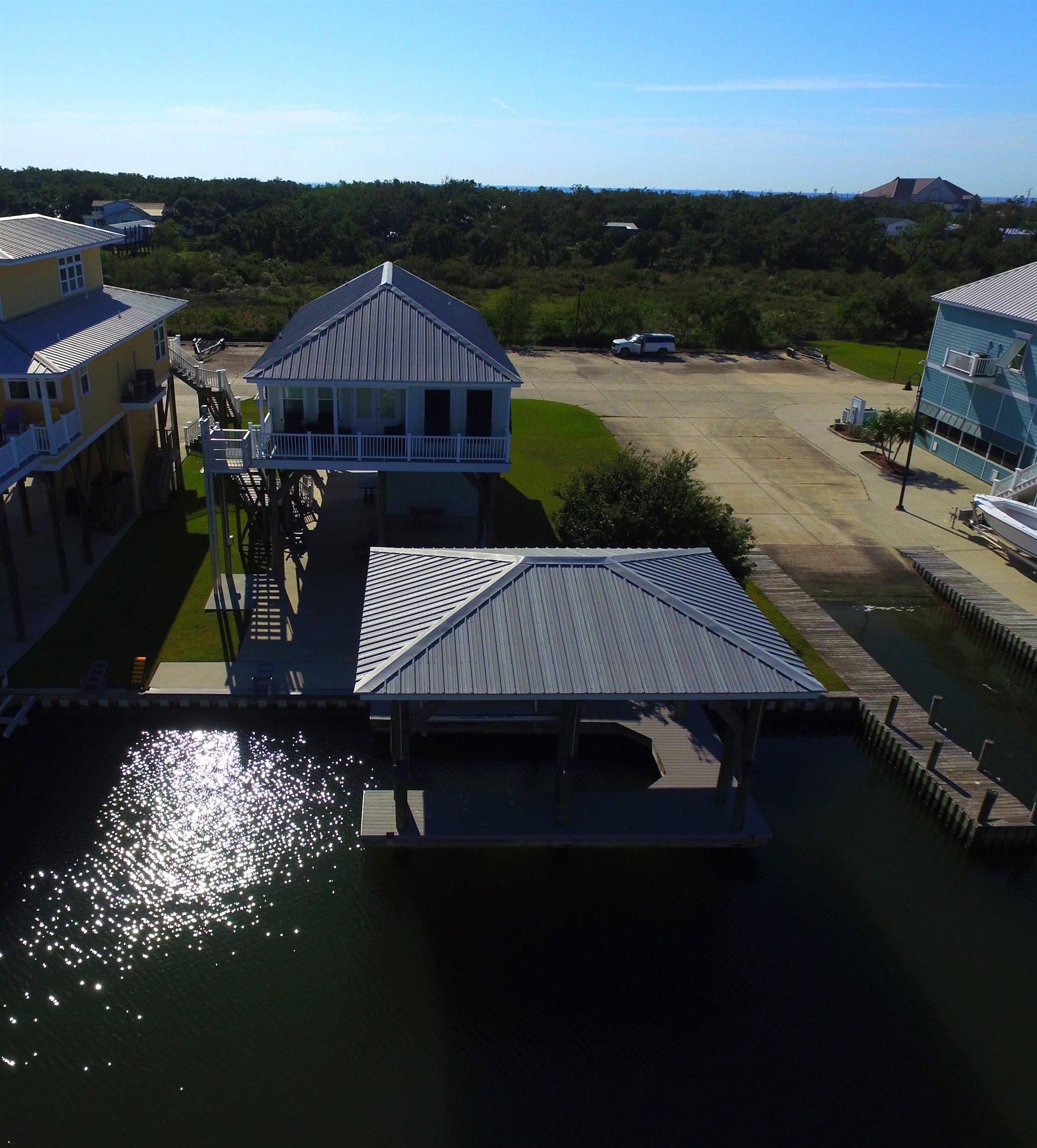 19 Sandy Pointe Dr, Grand Isle, Louisiana image 3