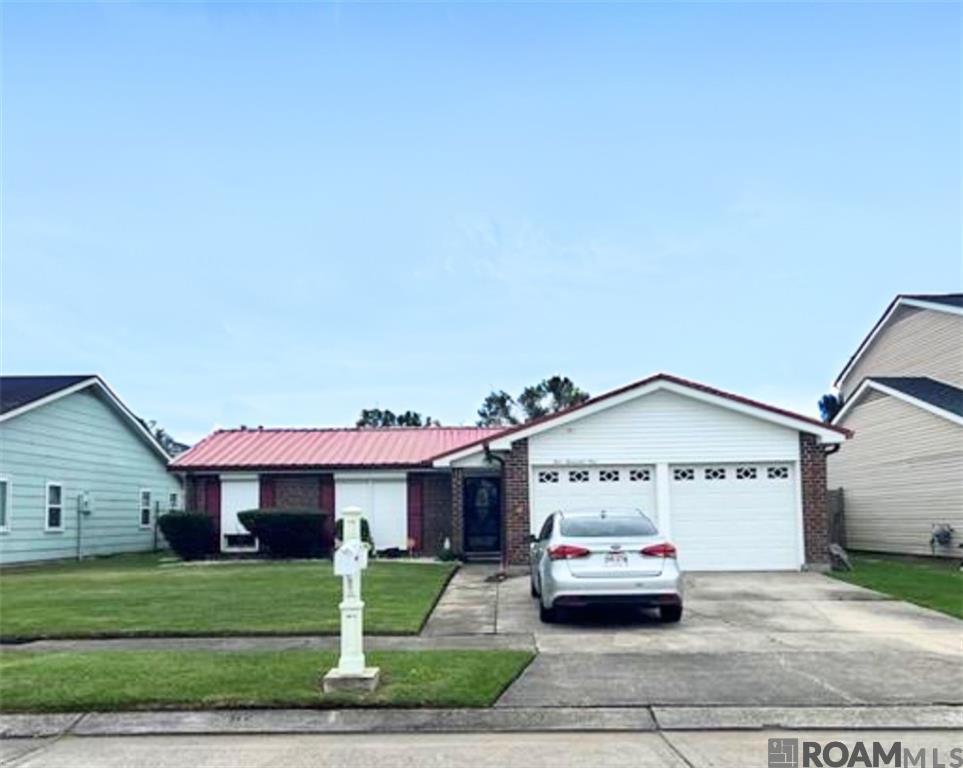 4009 Deerglen Drive, Harvey, Louisiana image 1