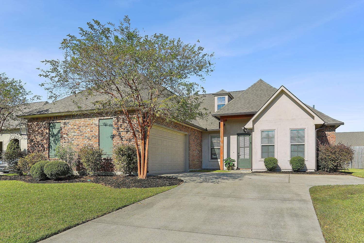 40414 Champagne Ave, Prairieville, Louisiana image 1