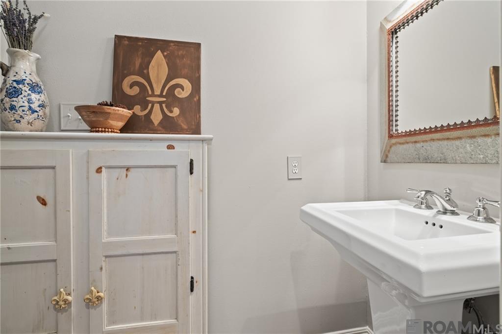 831 River Oaks Drive, Covington, Louisiana image 25