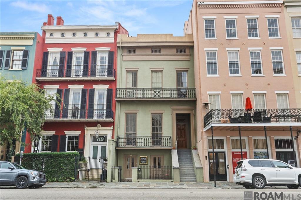 717 Camp Street, New Orleans, Louisiana image 1