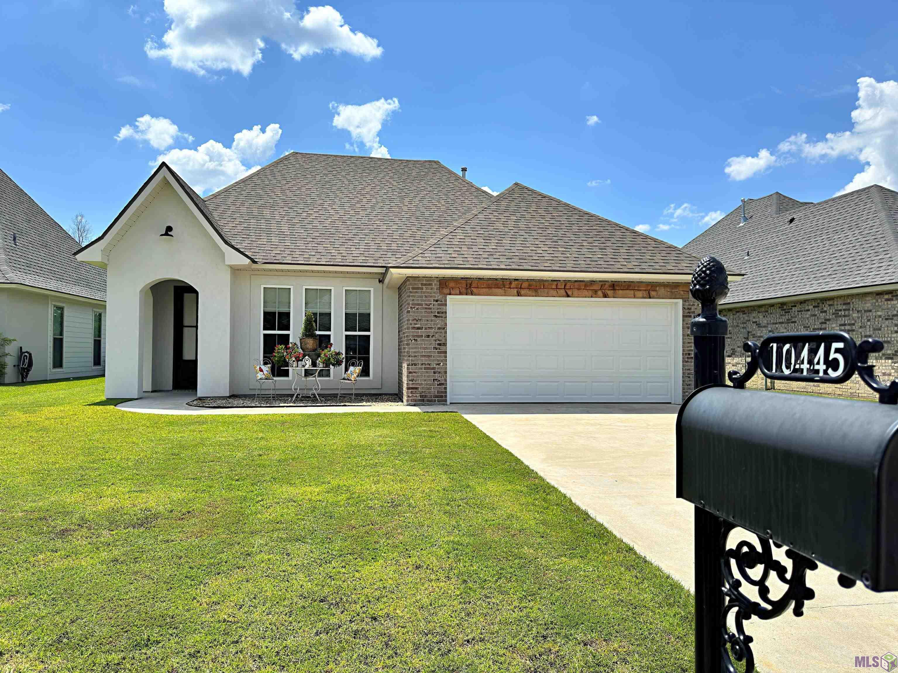 10445 Highland Lakes, Denham Springs, Louisiana image 2