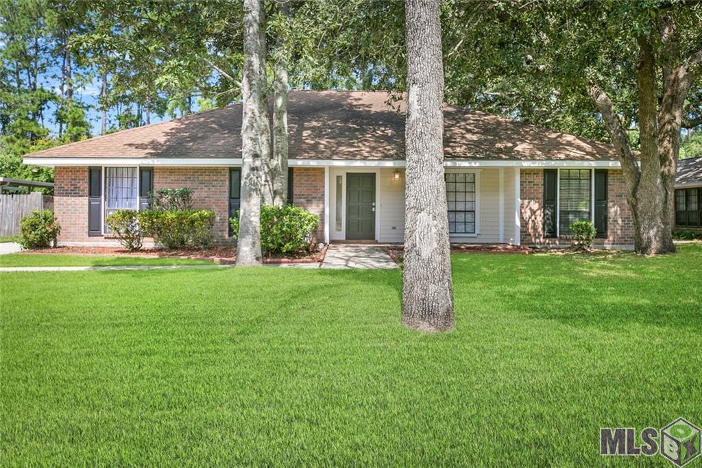 564 Manchester Drive, Slidell, Louisiana image 2