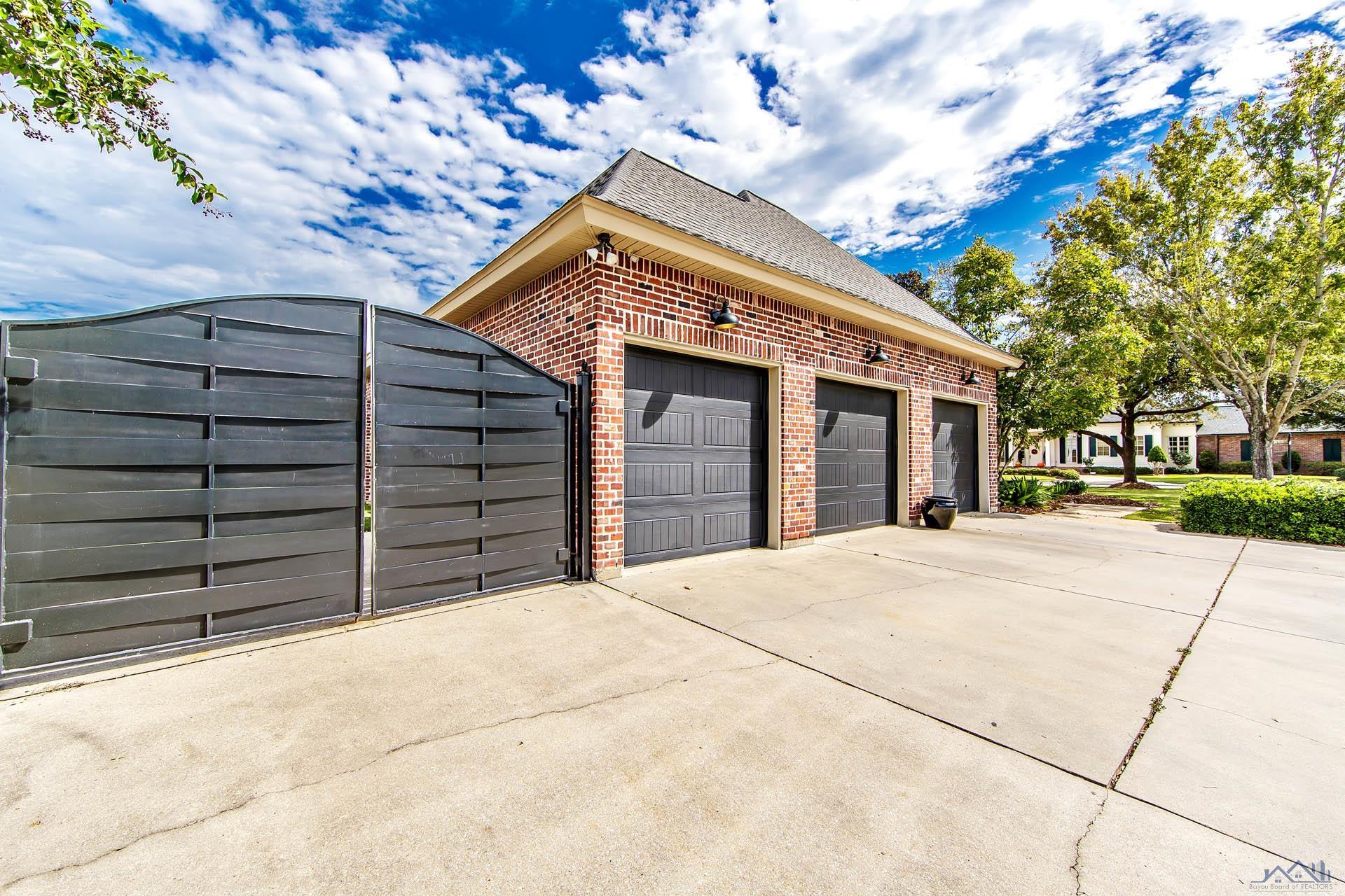 105 West Lakeshore Drive, Thibodaux, Louisiana image 9