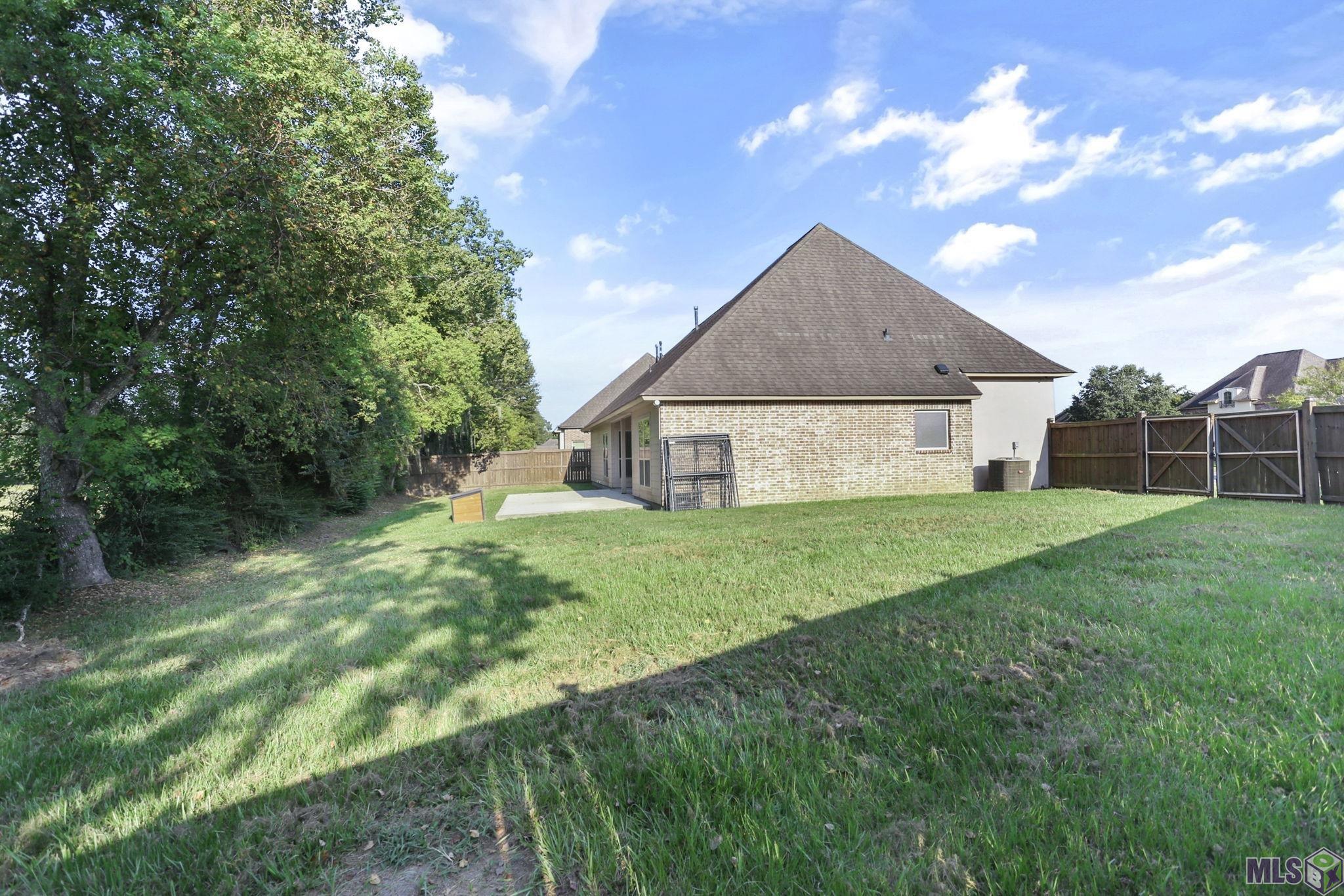 16539 Gunboat Landing Rd, Maurepas, Louisiana image 2