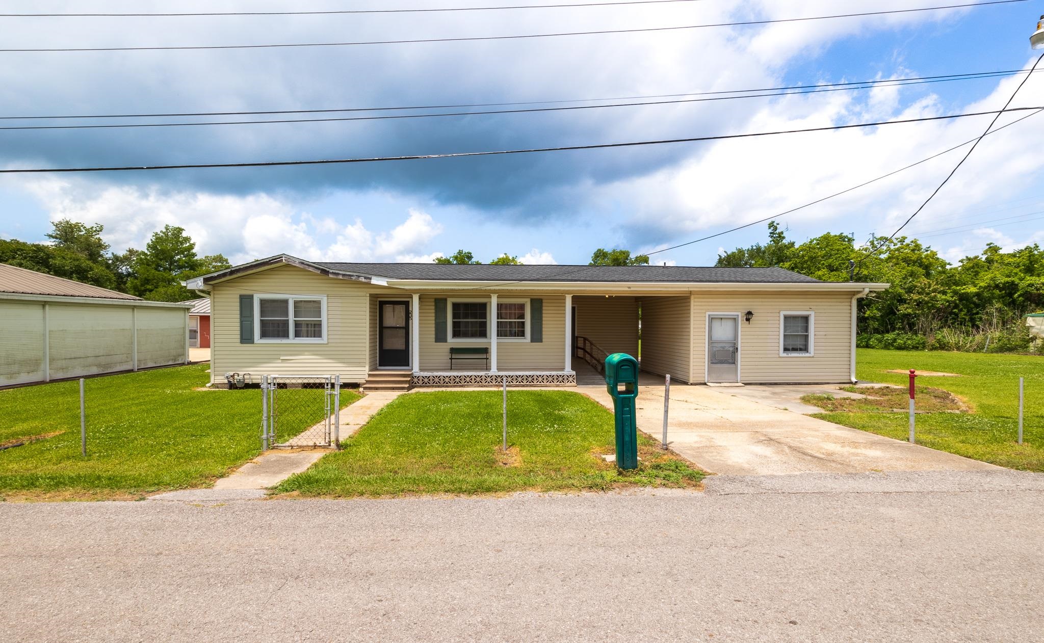 235 E 18th St, Larose, Louisiana image 1