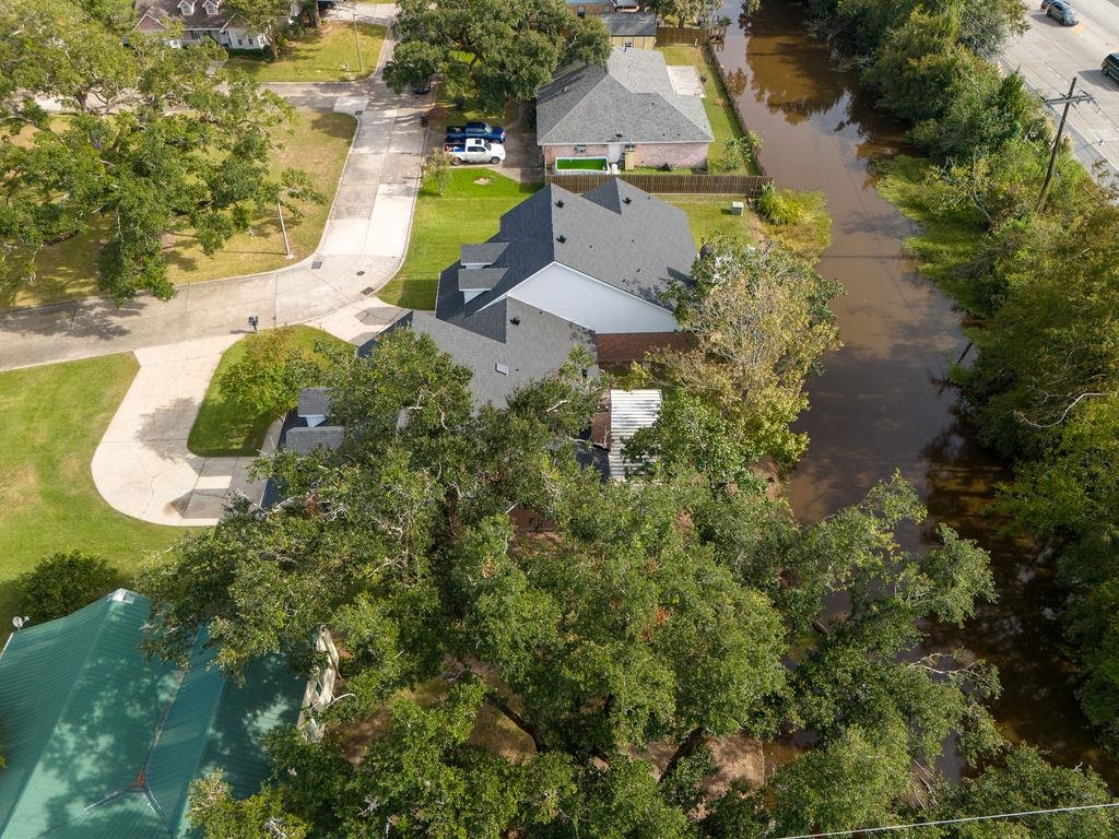 202 Racquet Lane, Houma, Louisiana image 7