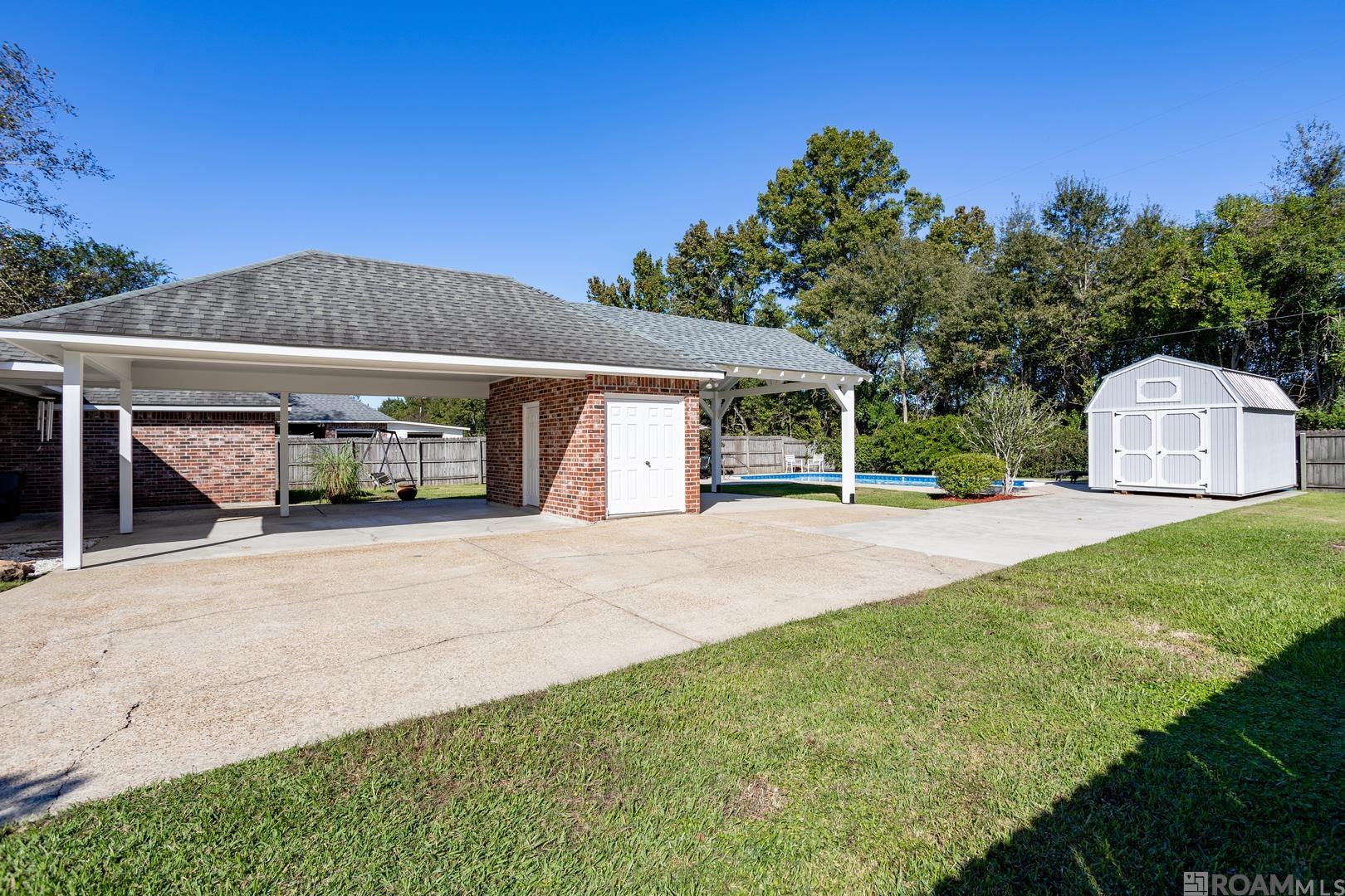 2436 Oak Alley, Port Allen, Louisiana image 25