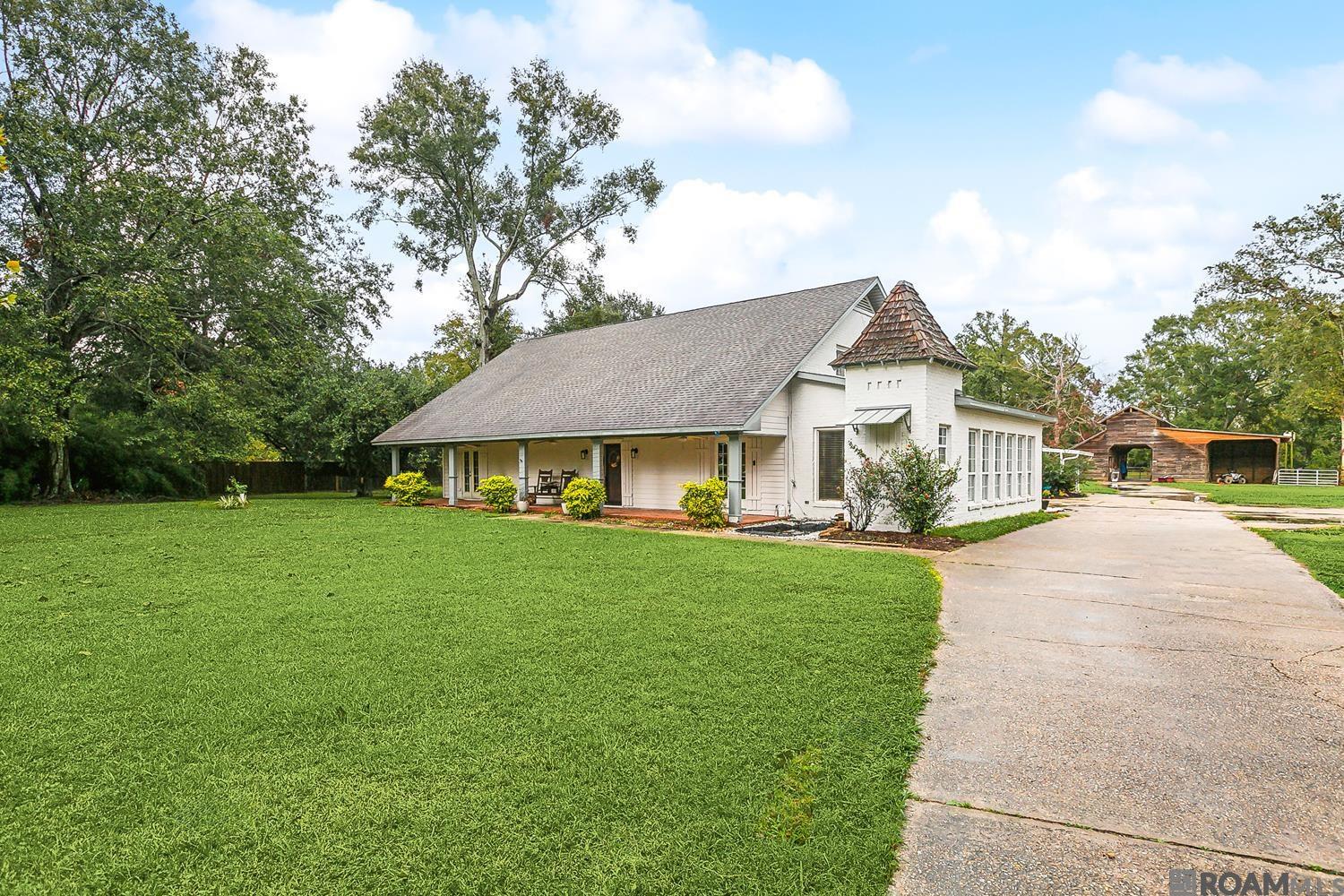 18258 John Broussard Rd, Prairieville, Louisiana image 1