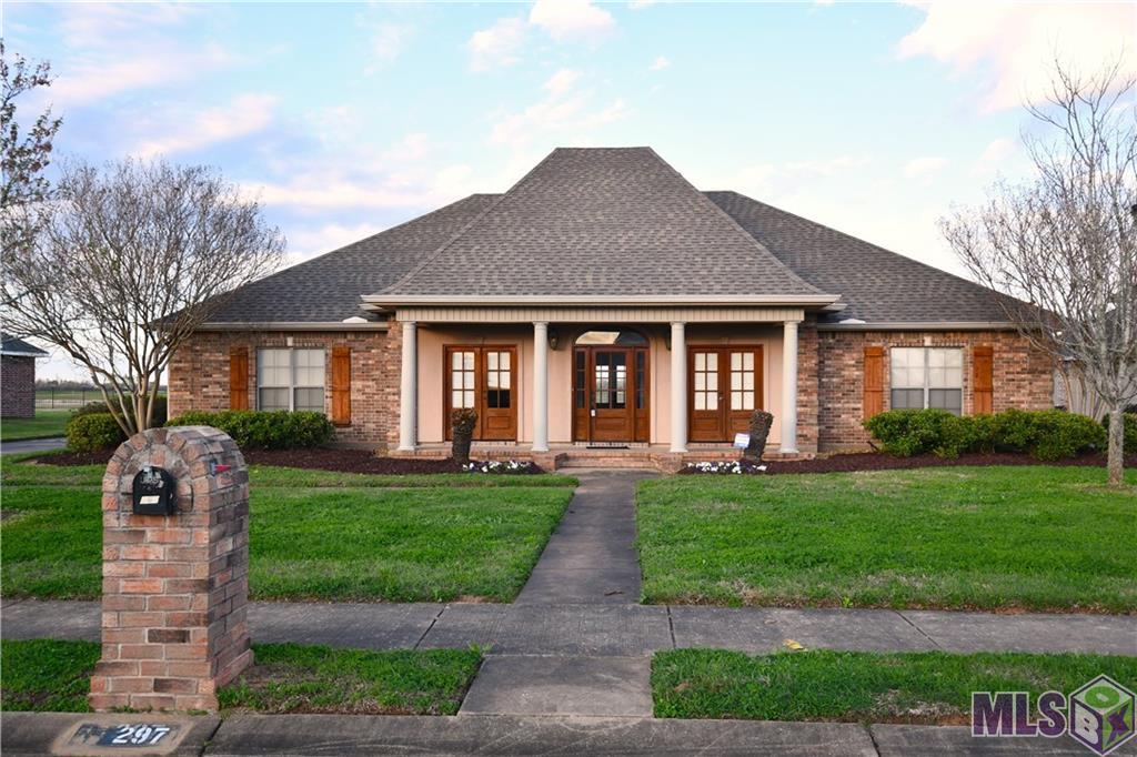 297 Links Drive, Alexandria, Louisiana image 1