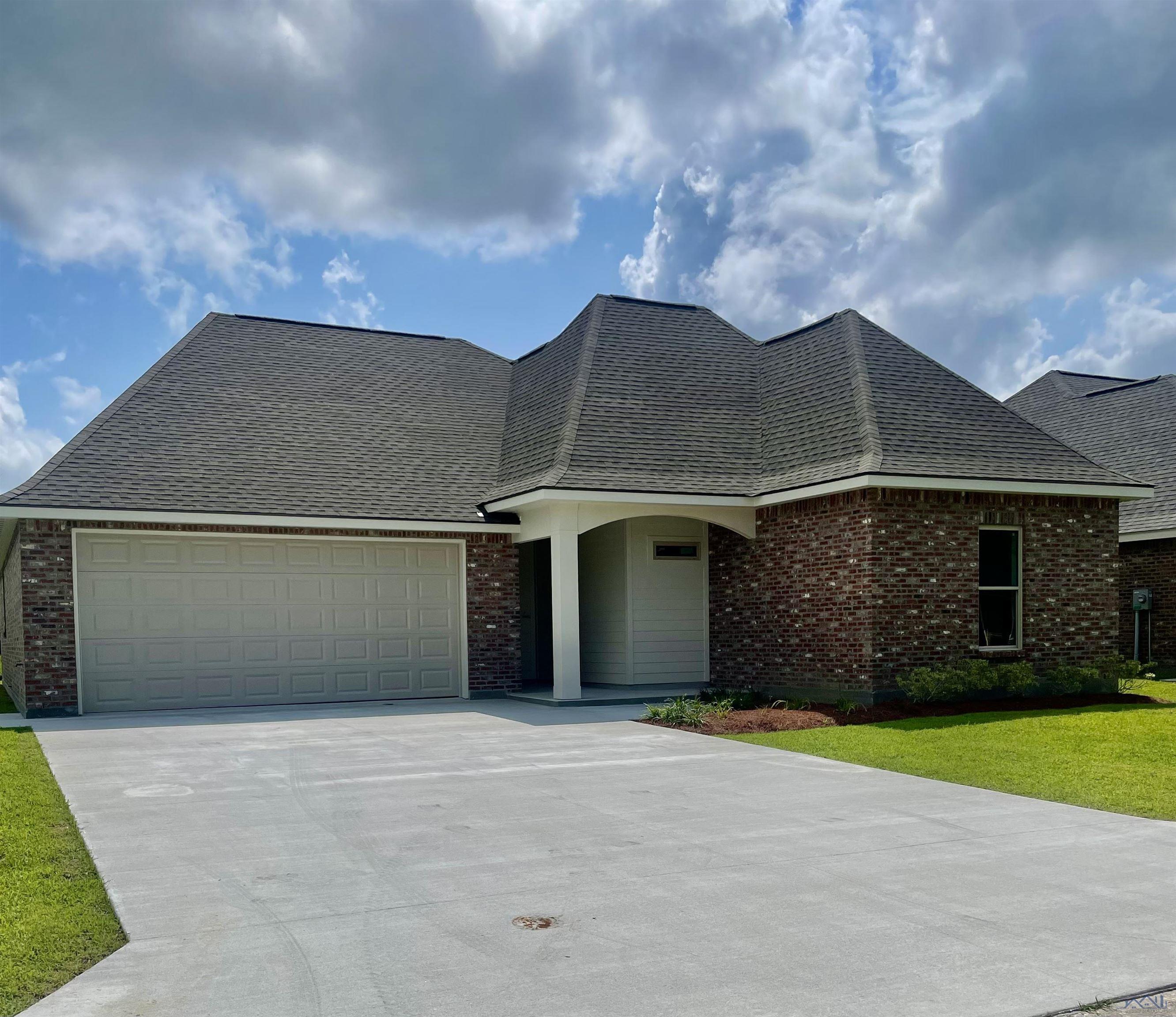 312 Sugar Ridge Drive, Houma, Louisiana image 2